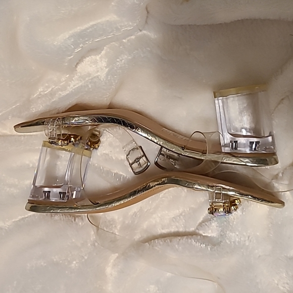 Shoes, Heels, Zapatillas, Zapatos - Picture 6 of 7